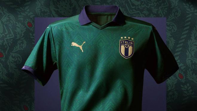 La primera camiseta de Italia para la Eurocopa 2020, caracterizada por el tono verdoso (Foto: Puma).