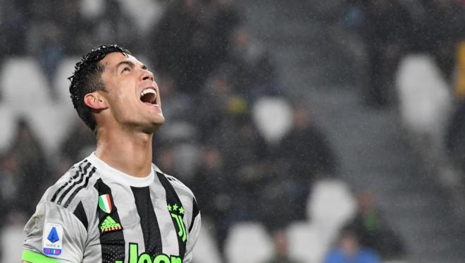 Cristiano Ronaldo se lamenta durante un partido con la Juventus.