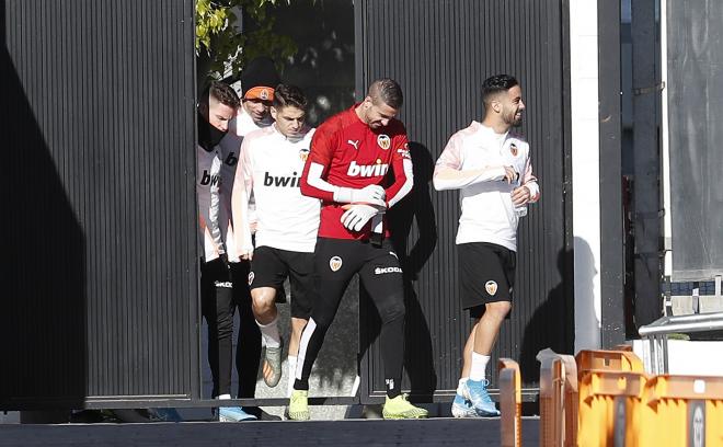Parejo ha descansado en la primera sesión del Valencia CF durante el parón (Foto: David González)