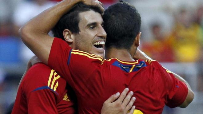 Javi Martínez celebra su gol ante México en el Carranza (Foto: EFE).