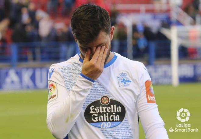Borja Valle se marcha del campo entre lágrimas tras una nueva derrota (Foto: LaLiga).