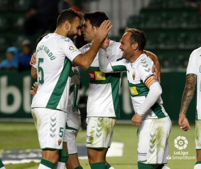 Celebración de un gol del Elche.