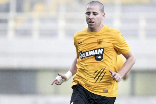 Koke, en su última etapa como futbolista, en el Aris de Salónica.