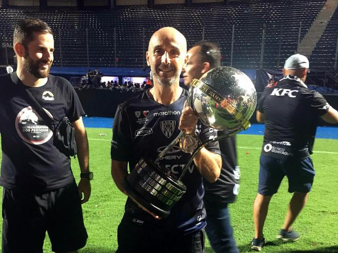 El entrenador vizcaíno Jose Luaces ha ganado con Independiente del Valle la Copa Sudamericana 2019.