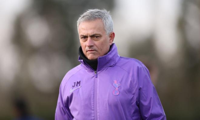 Jose Mourinho, en un entrenamiento con el Tottenham.