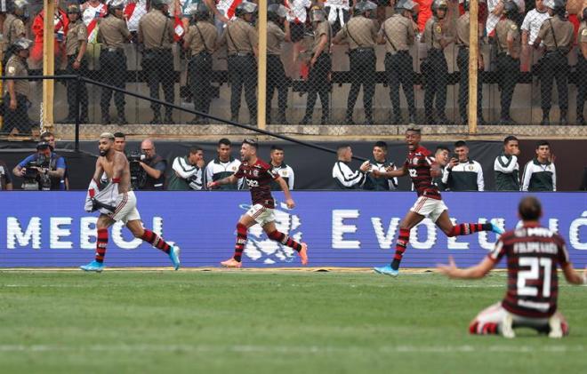 Gabigol, celebrando uno de sus tantos en la final de la Libertadores 2019 (Foto: EFE).