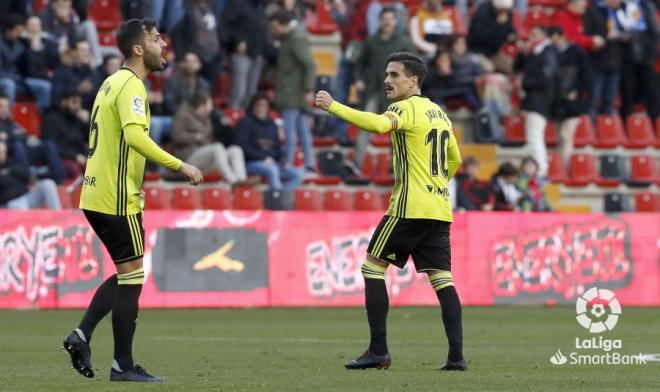 Javi Ros celebra su gol al Rayo Vallecano (Foto: LaLiga).