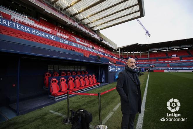 El presidente del Athletic Club de Bilbao, Aitor Elizegi, en el campo de El Sadar (Foto: LaLiga).