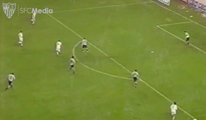 Gol de Reyes ante el Valladolid hace 18 años.