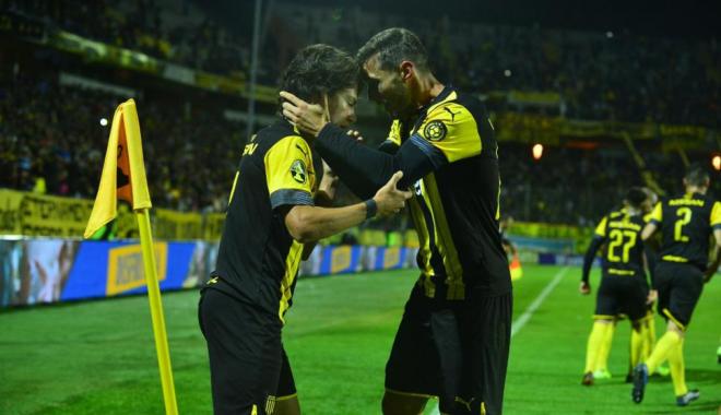 Pellistri celebra un gol del Peñarol.