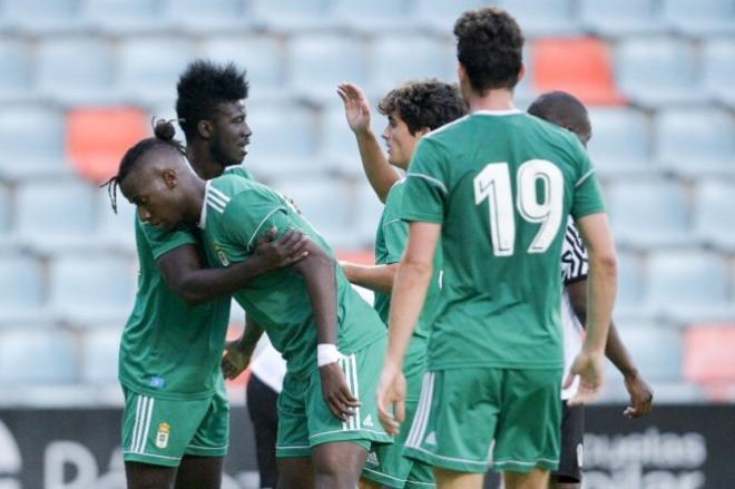Samuel Obeng e Ibra Baldé celebran un gol en pretemporada (Foto: ROV).
