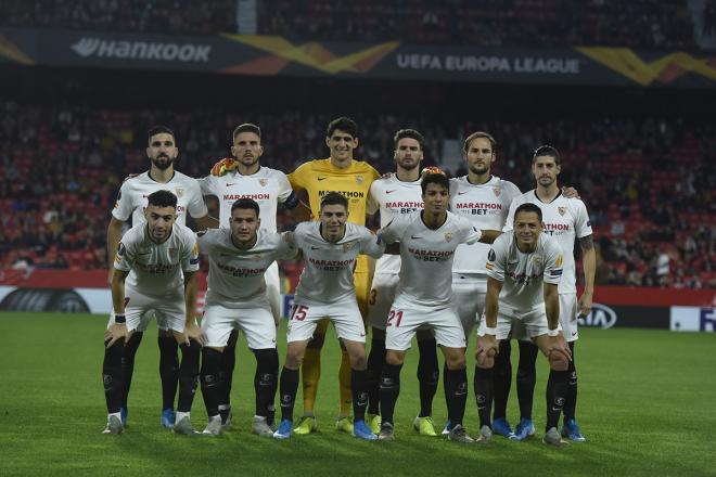 El once del Sevilla en el partido ante el Qarabag (Foto: Kiko Hurtado).