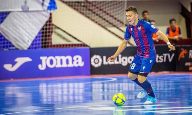 Maxi, jugador granota (Foto: Levante UD).