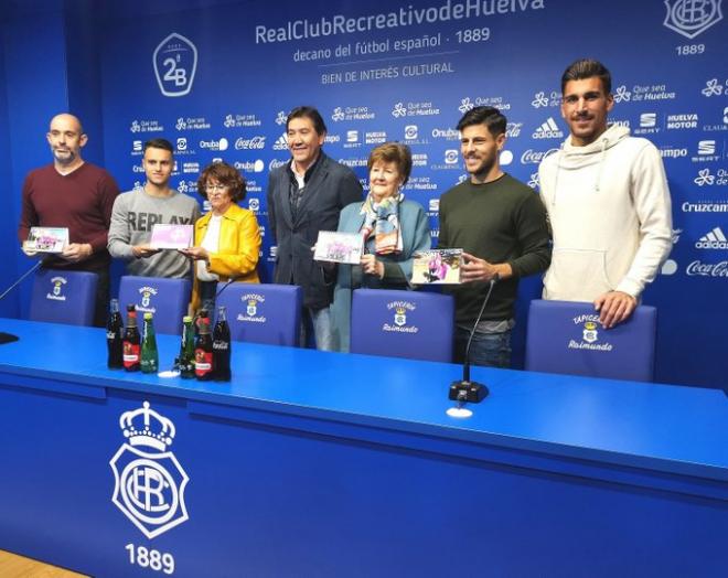 Presentación del calendario solidario. (@recreoficial)