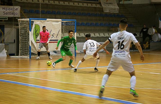 Un lance del Santiago Futsal - UMA Antequera.