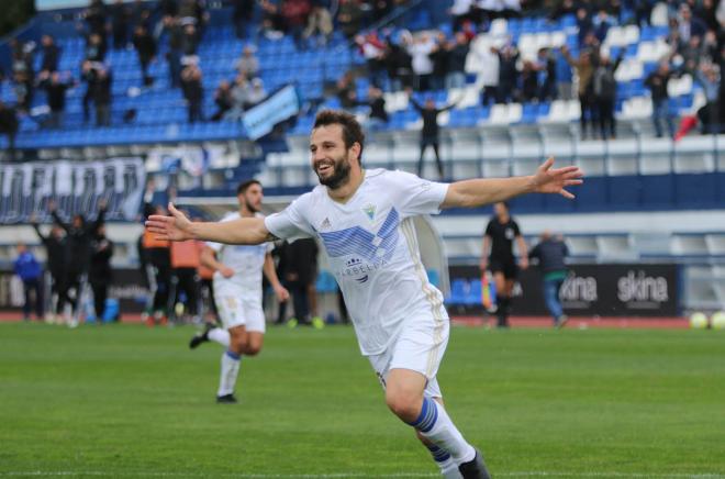Óscar García celebra uno de sus goles.