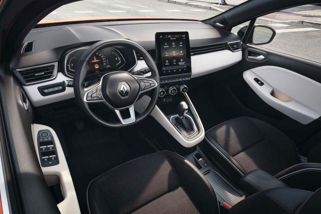 Renault Captur interior