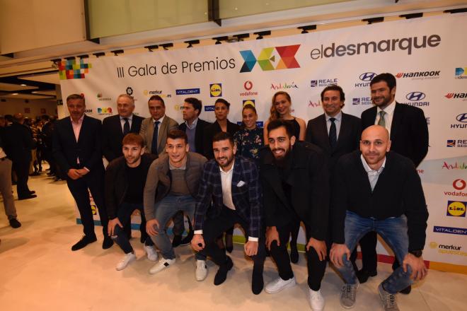 Comitiva del Real Betis en los Premios DEX (Foto: Kiko Hurtado).