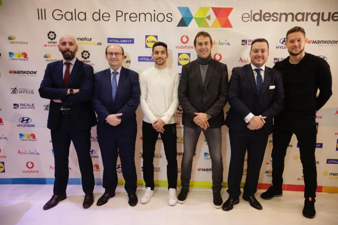 Comitiva del Sevilla FC en los Premios DEX. (Foto: Kiko Hurtado).
