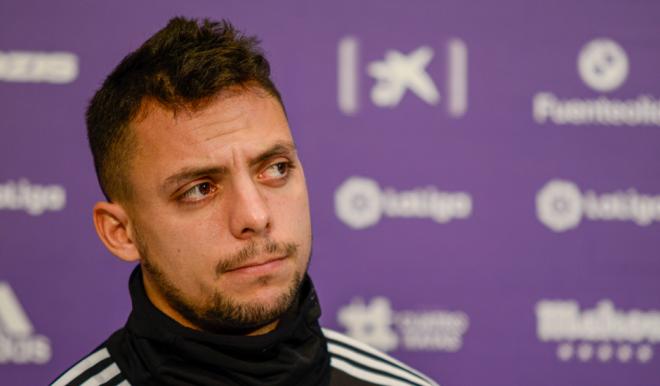 Óscar Plano, en la rueda de prensa (Foto: Real Valladolid).