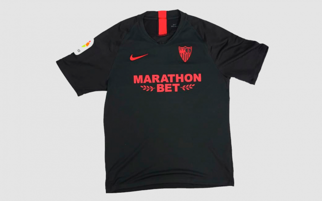 La nueva camiseta negra Nike del Sevilla FC.