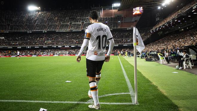 Dani Parejo es el único jugador de la plantilla actual entre los mejores asistentes del Valencia CF (Foto: Lázaro de la Peña).