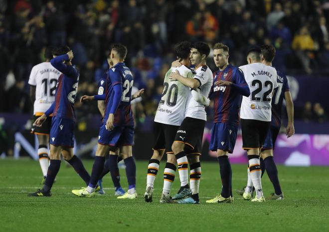 El Valencia-Levante no pudo jugarse por culpa del coronavirus pero se disputará en FIFA 20.