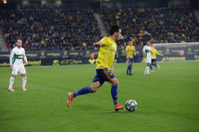 Iza Carcelén, durante el Cádiz-Elche (Foto: Cristo García).