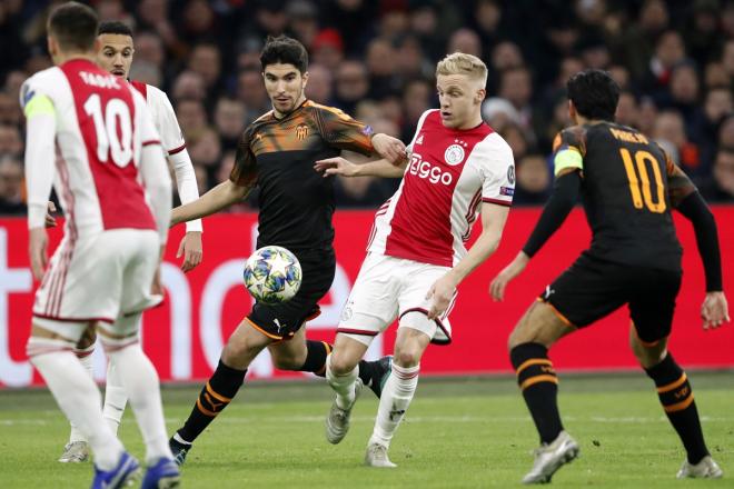 Carlos Soler Ajax-Valencia (Foto: UEFA)
