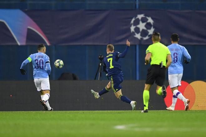 La volea de Dani Olmo en el Dinamo de Zagreb-Manchester City de Champions.
