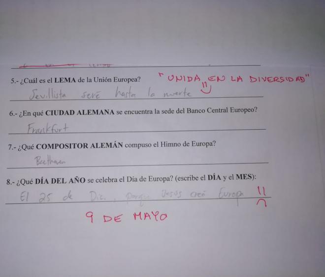 Respuestas de un estudiante americano en la que cuela una respuesta del Sevilla.