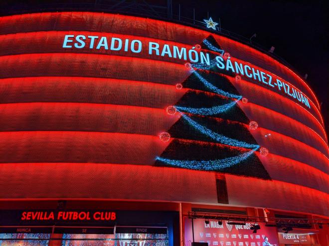 Encendido del árbol de Navidad del Sevilla. (Foto: SFC).