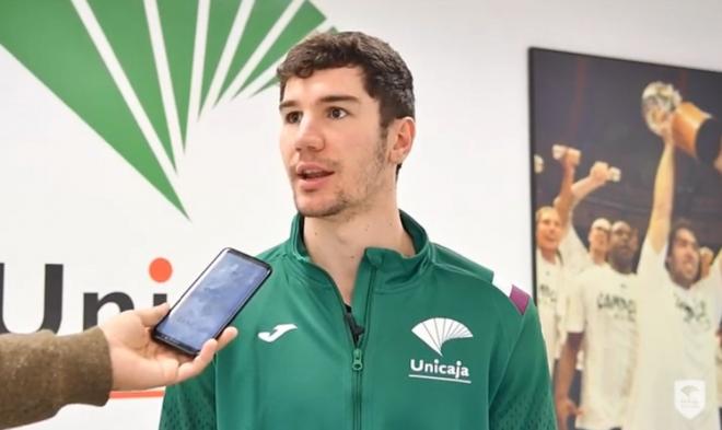 Brizuela, atendiendo a los medios del Unicaja.