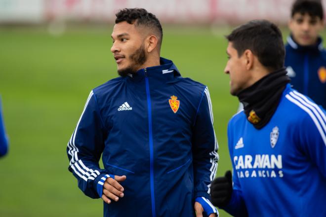 Luis Suárez en el entrenamiento del Real Zaragoza (Foto: Dani Marzo).