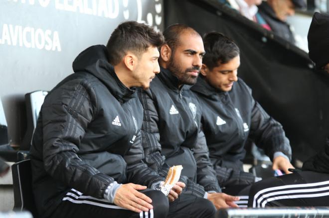 Fali, en el palco de Les Caleyes (Foto: futbolasturiano.es).