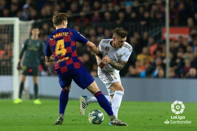 Rakitic junto a Kroos (Foto: LaLiga).