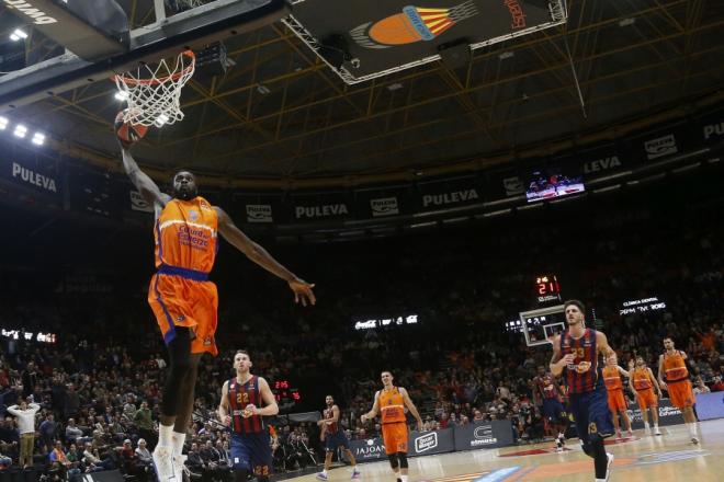 Valencia Basket gana a Baskonia