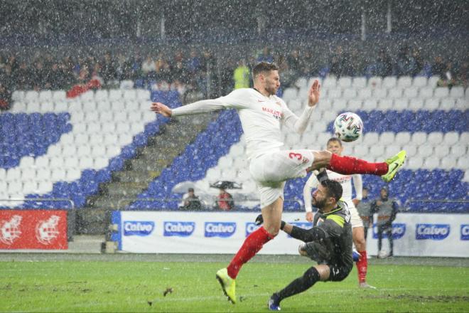 Sergi Gómez, a punto de marcar el segundo gol del partido. (Foto: Iris Miquel).
