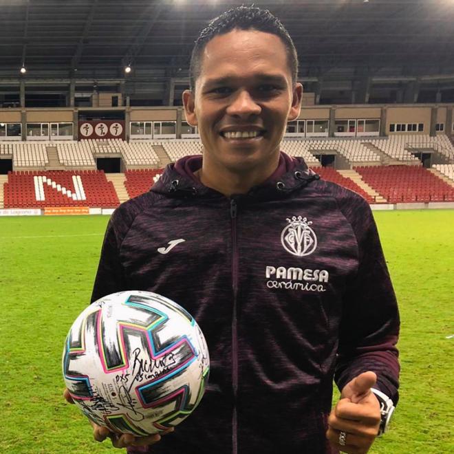 Bacca, tras su hat-trick ante el Comillas.