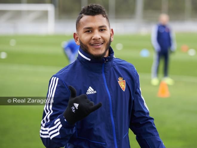 Luis Suárez en un entrenamiento de la Ciudad Deportiva (Foto: Real Zaragoza).