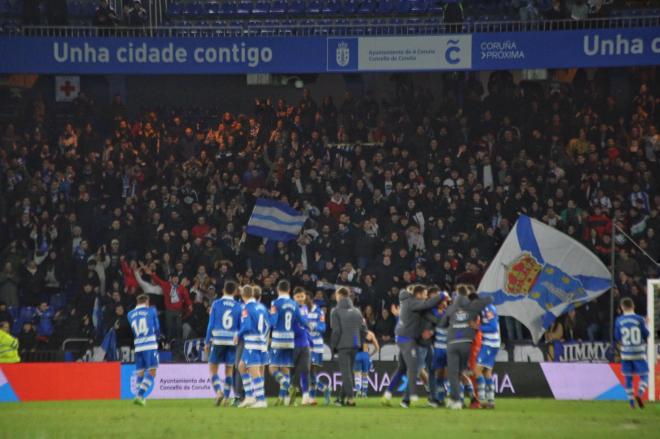 Los jugadores del Dépor, tras ganar al Tenerife.