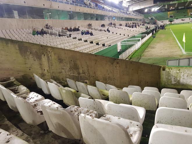 Estado de los asientos de visitante en El Sardinero (Foto: @lukaku89).