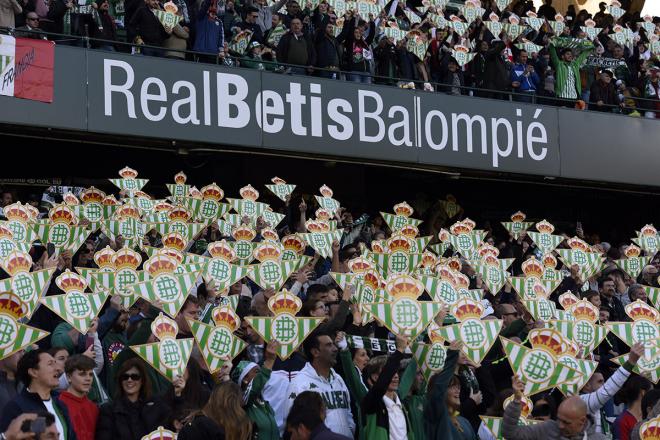 Afición del Betis (Foto: Kiko Hurtado).