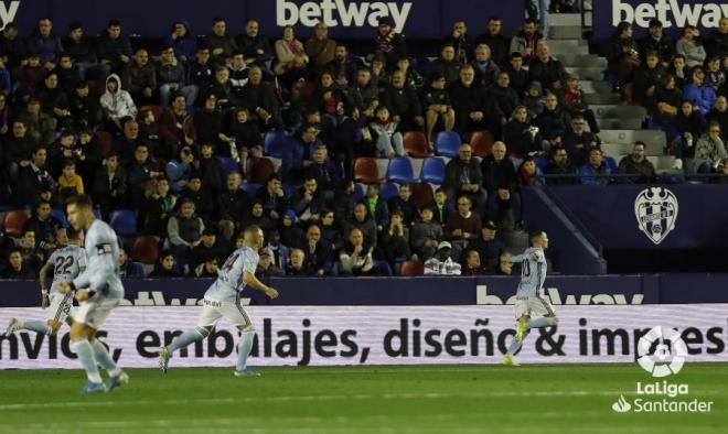 Aspas celebra su gol ante el Levante (Foto: LaLiga).