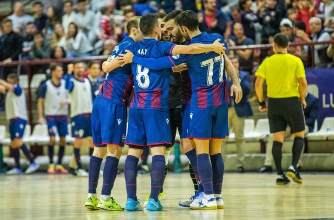 Levante FS celebra un gol. (Foto: Levante UD)