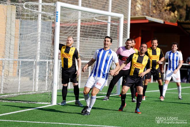 El equipo de veteranos jugó el año pasado contra el Cádiz. (Manu López / Albiazules.es).