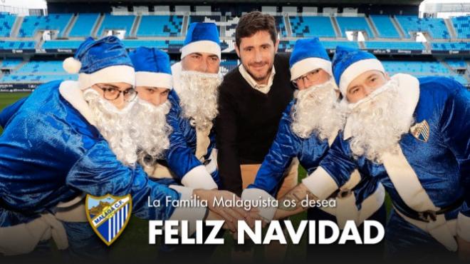 Víctor y los cinco Papás Noel (Foto: Málaga CF).