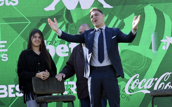 Joaquín, durante su acto de renovación con el Betis hasta 2021 (Foto: Kiko Hurtado).