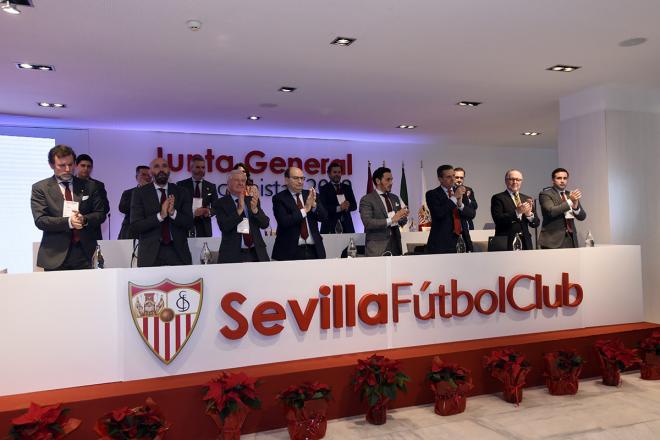 Junta General de Accionistas del Sevilla 2019. (Foto: Kiko Hurtado).
