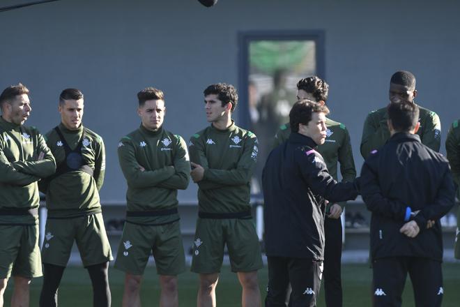 Rubi y Carles Aleñá, en el primer entrenamiento del futbolista (Foto: Kiko Hurtado).